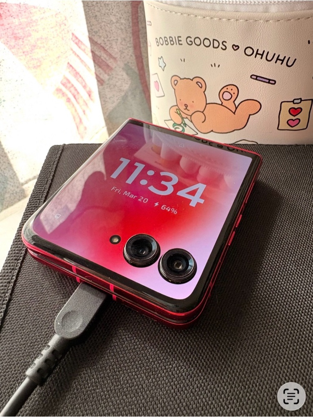 Pink motorola razr 2024